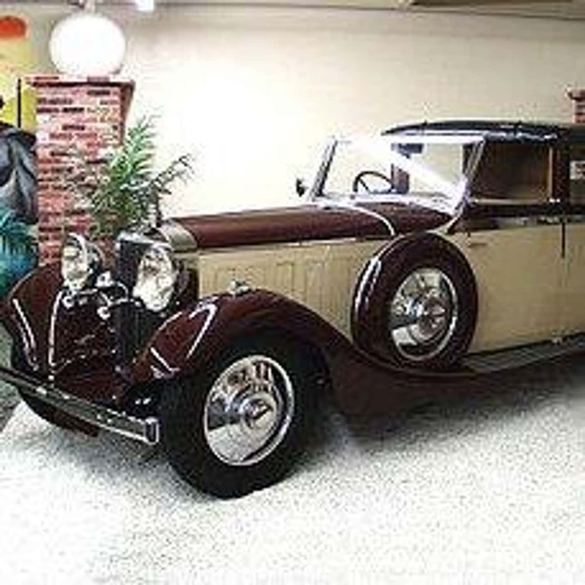 Испано-Сюиза автомобиль 1935