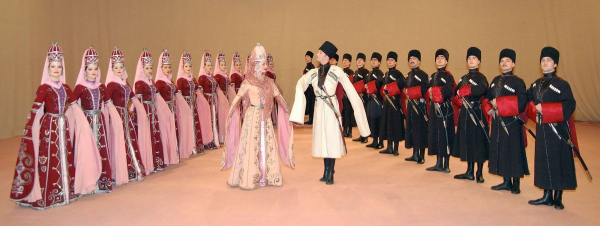 Национальная одежда Кабардино балкарцев