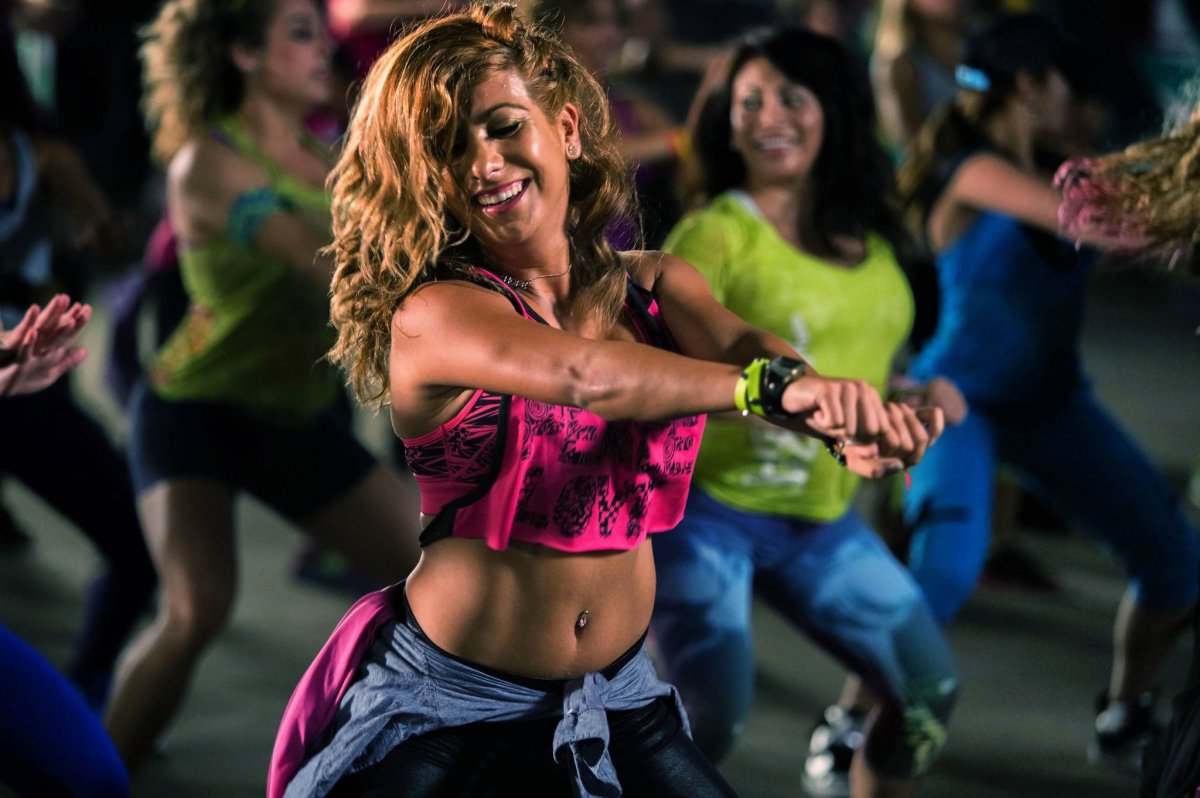 Танцы Zumba Fitness