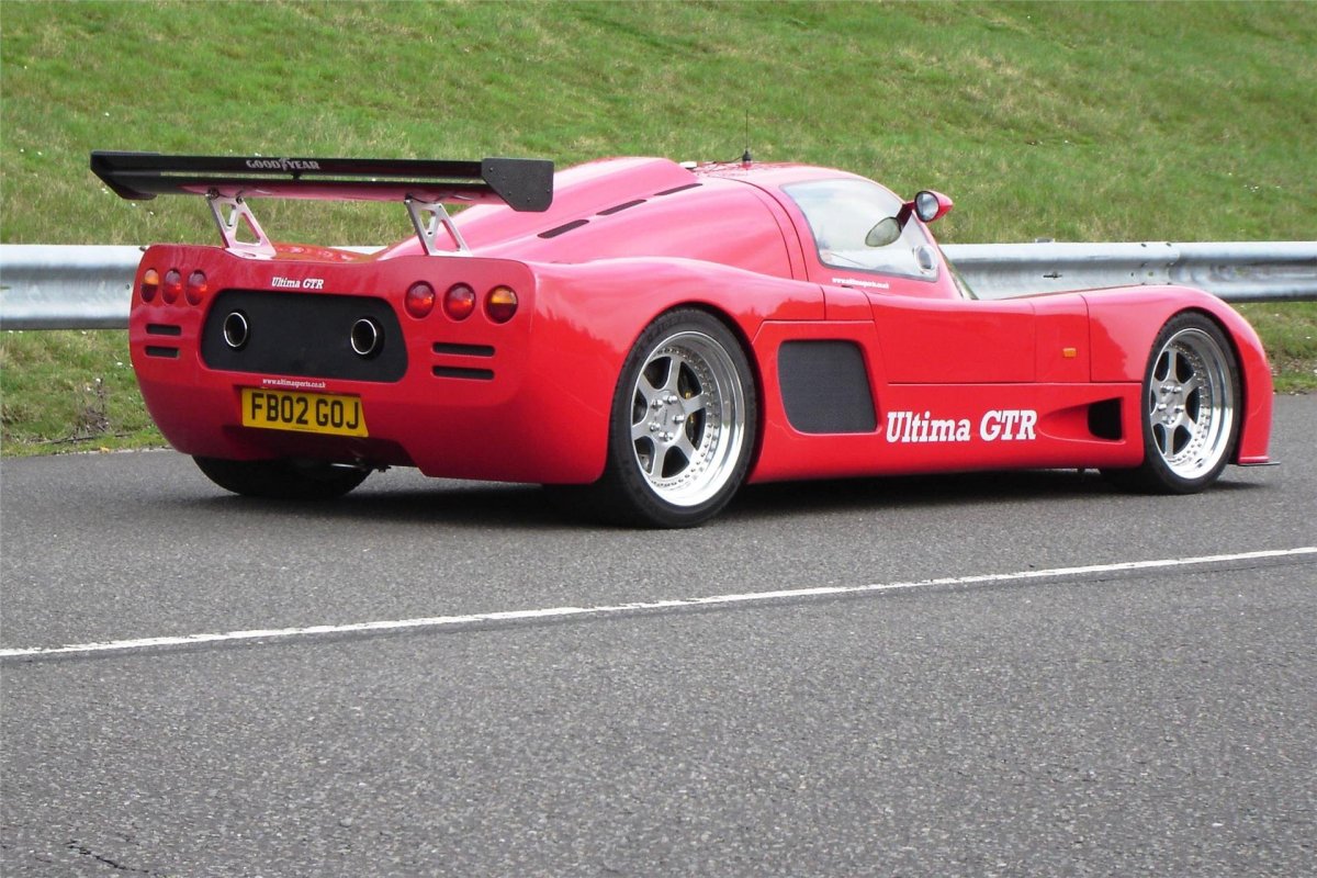 19 Место: ultima GTR (1999)