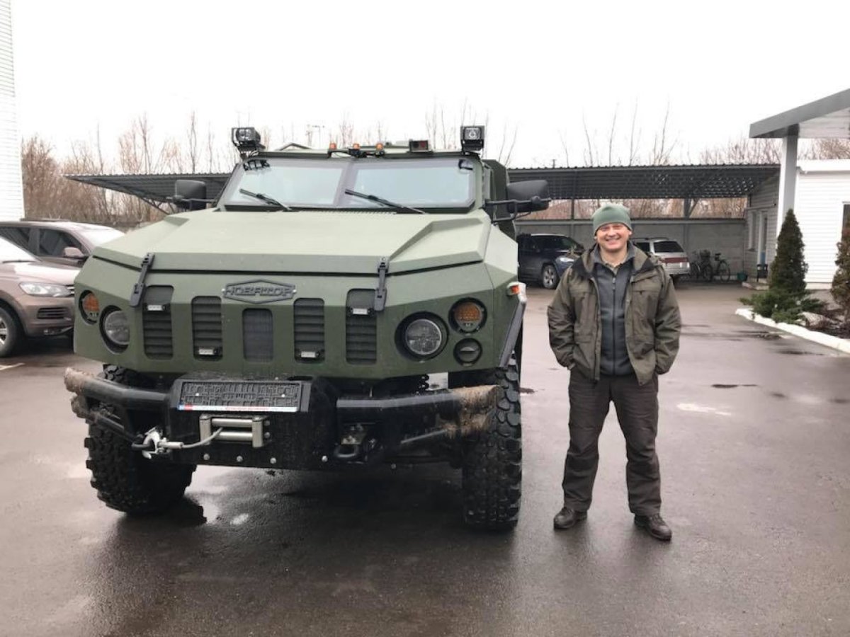 Варта Новатор бронеавтомобиль
