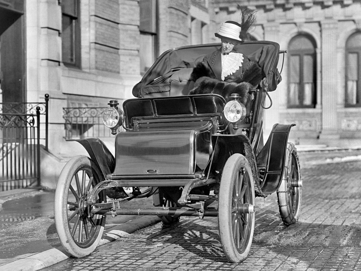 Автомобиль Форд 1910 года