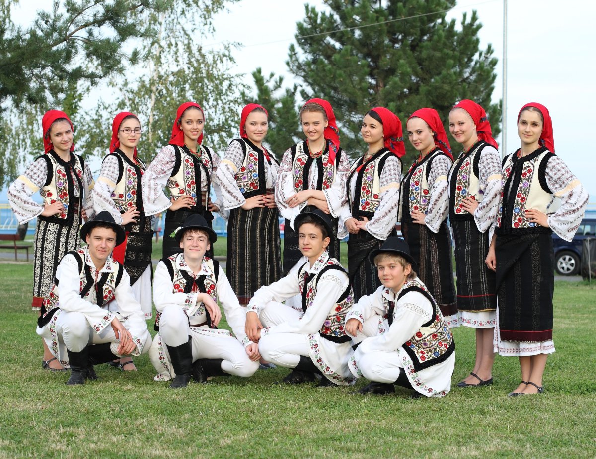 Костюм молдавский