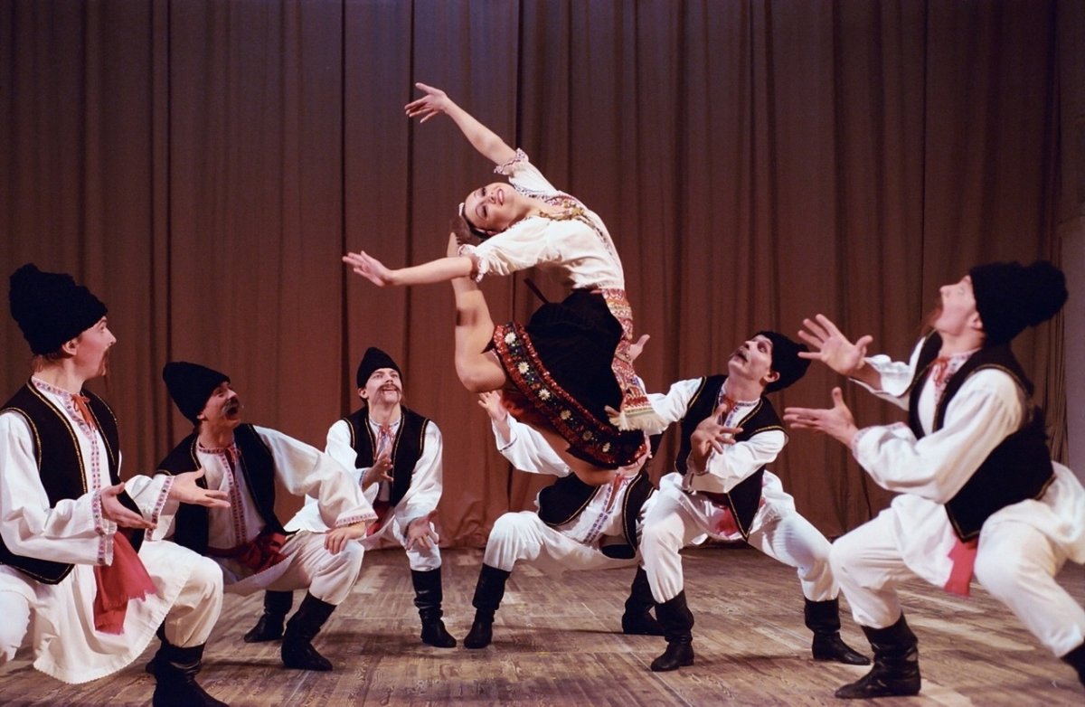"Ансамбль ГААНТ И. А. Моисеева"