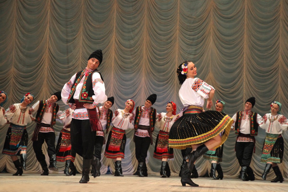Ансамбль Моисеева молдавский танец