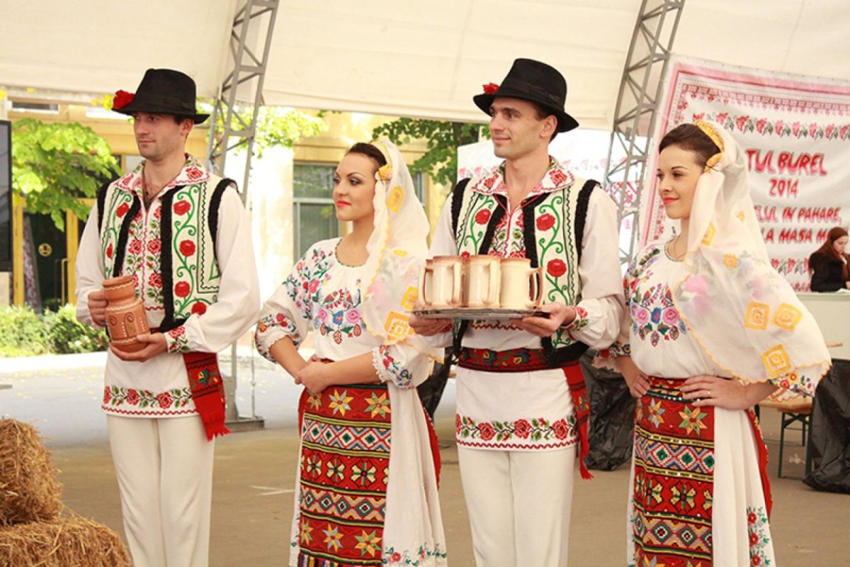 Молдавский свадебный наряд