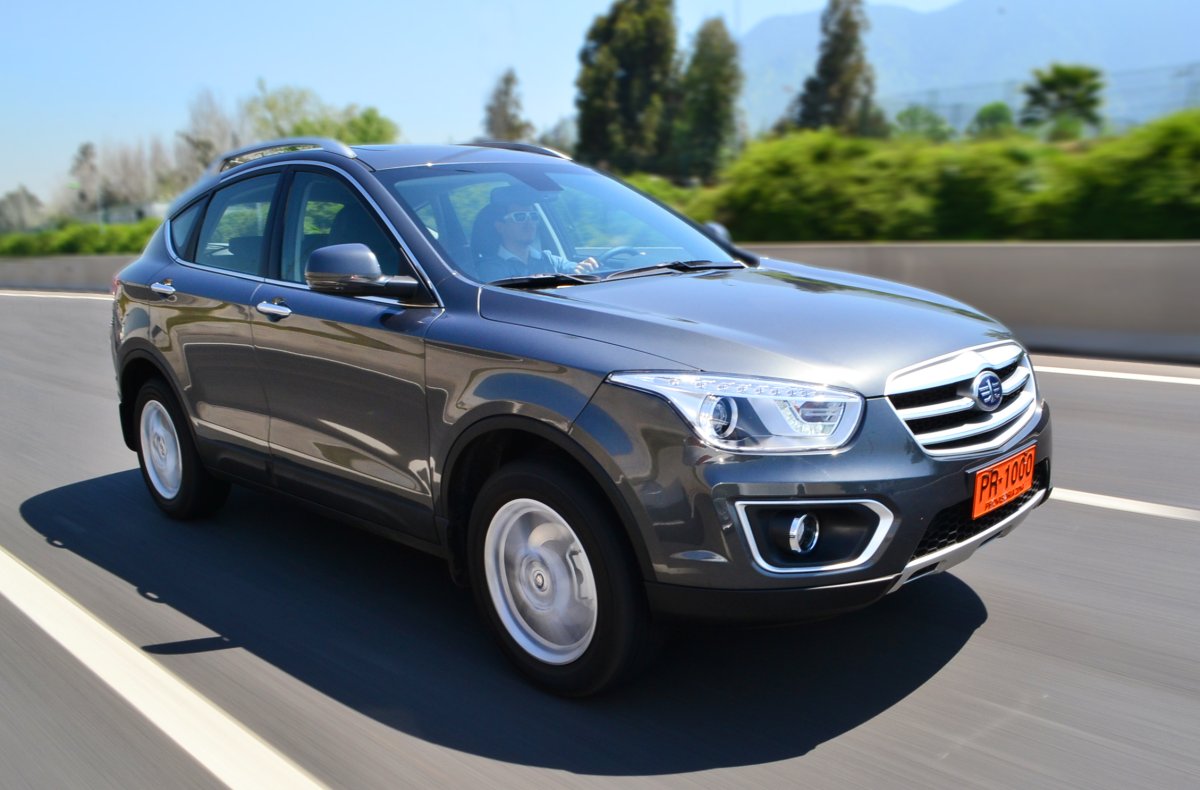 Китайский авто FAW Besturn x80
