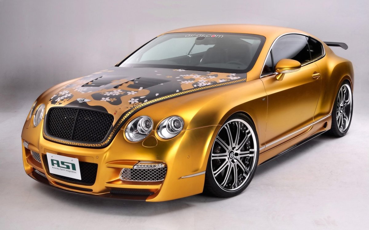 Bentley Continental золотой