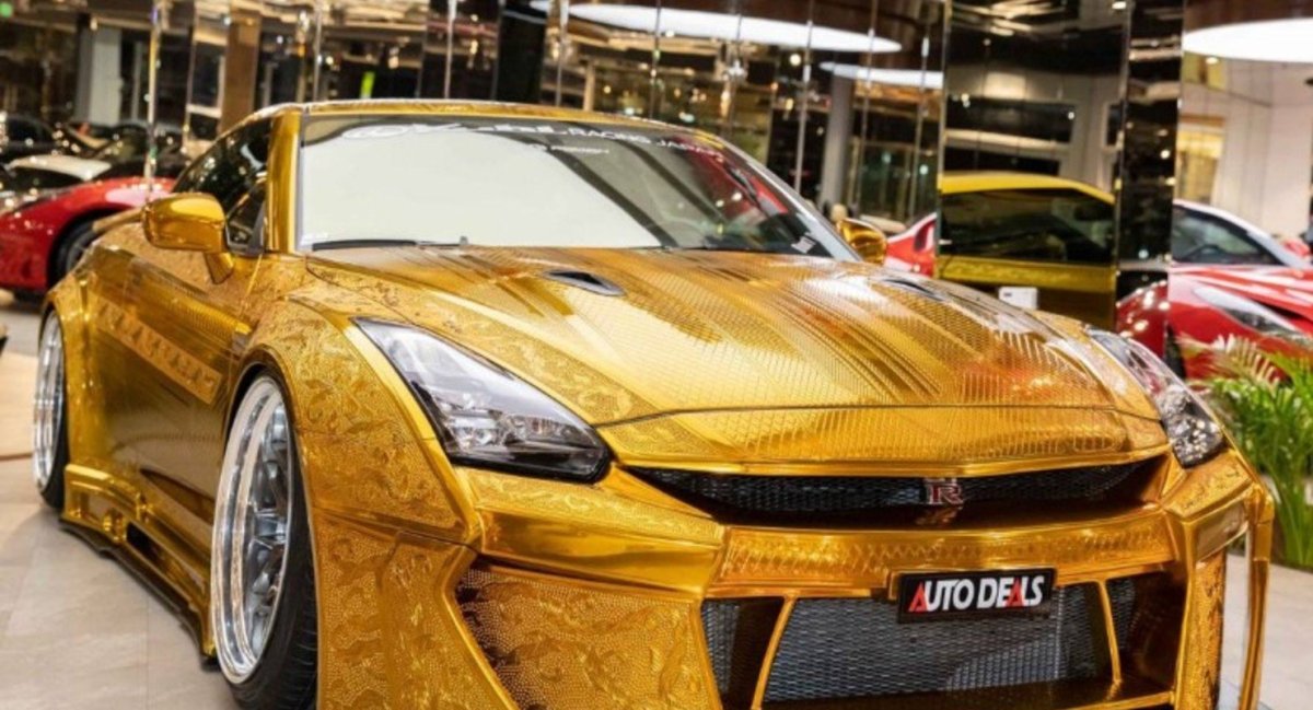 Nissan GTR за 1000000