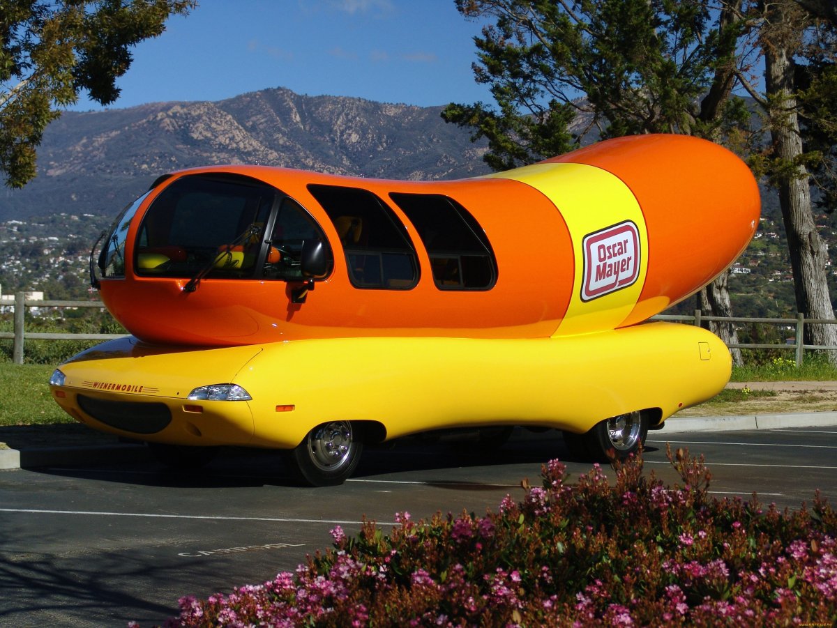 Автомобили Oscar Mayer Wienermobile