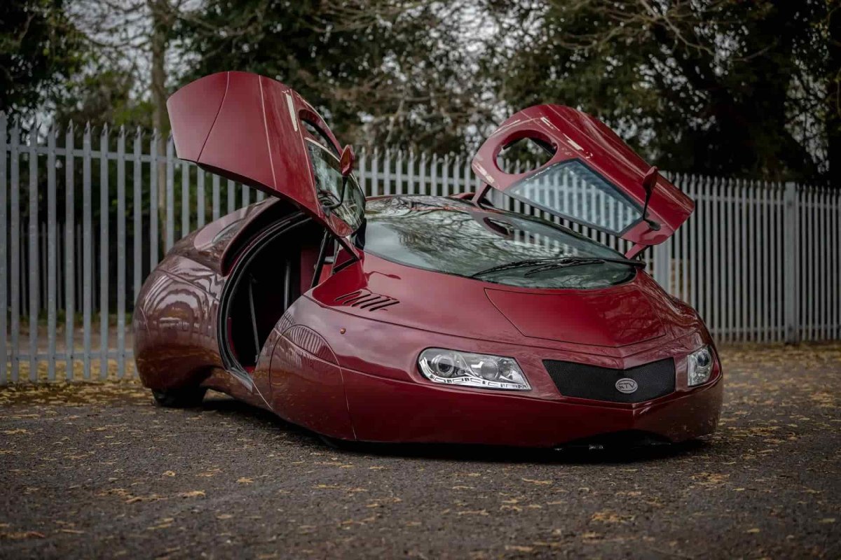 Hennessy Buick машина