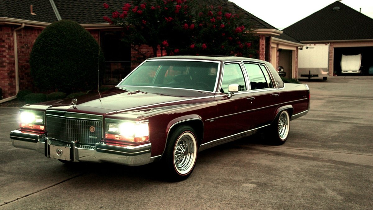 Cadillac Fleetwood 2000