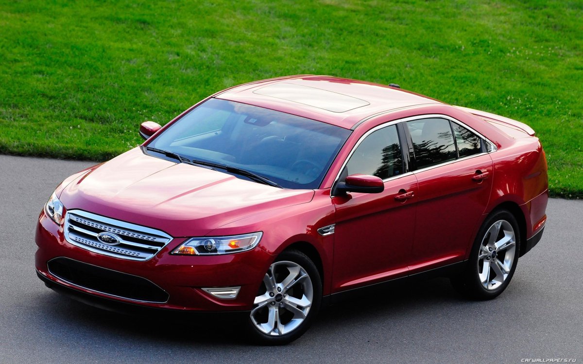 Ford Taurus Sho 2010