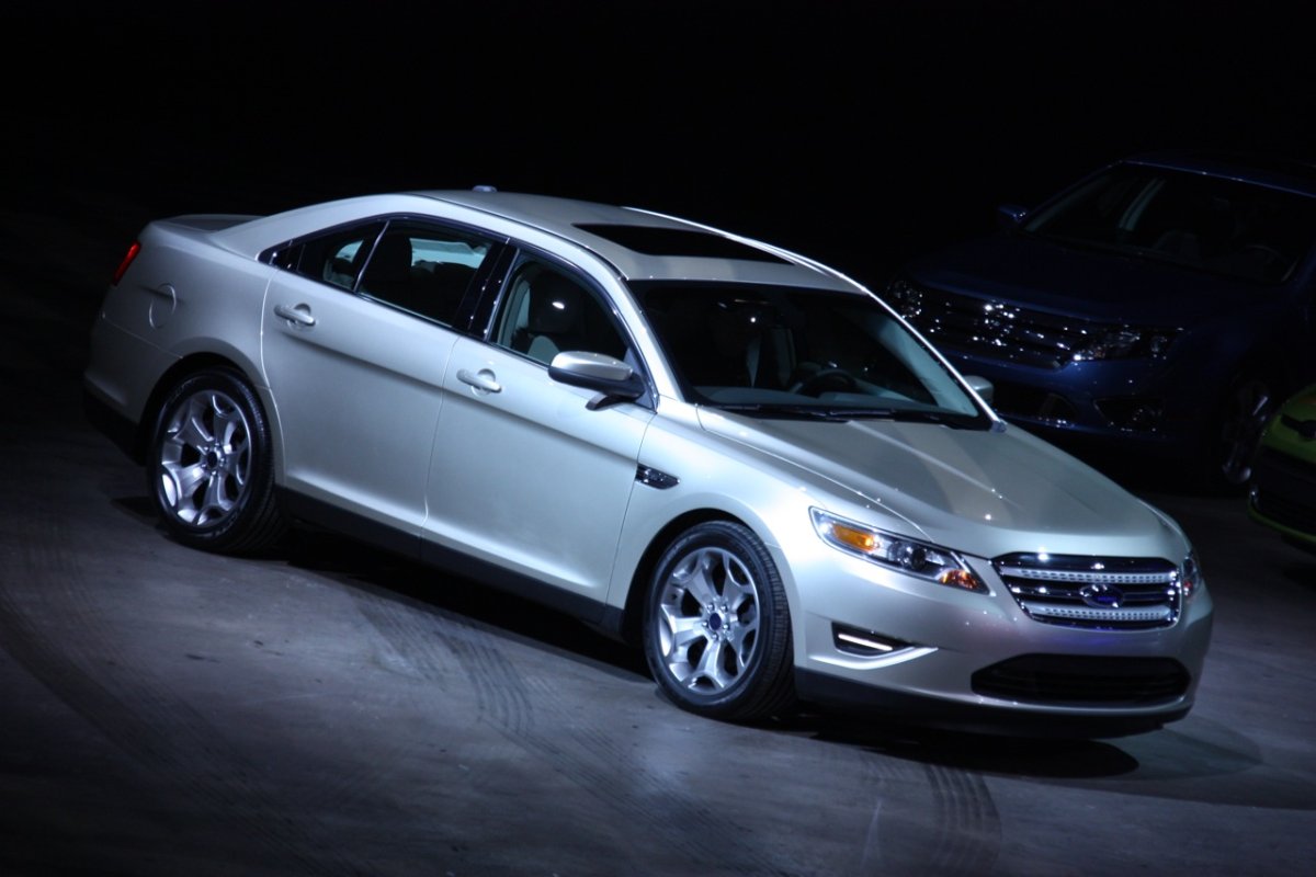 2013 Ford Taurus Facelift