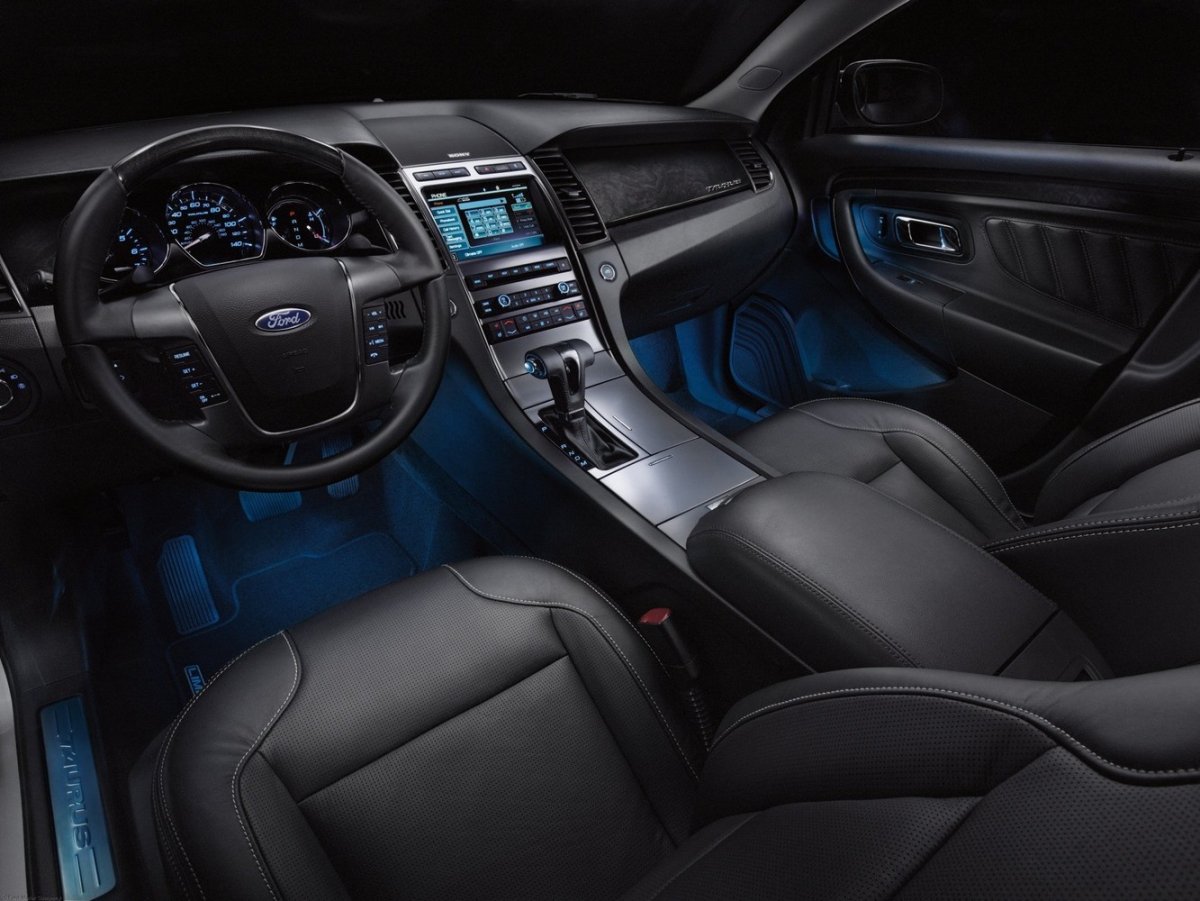 Ford Taurus 2012