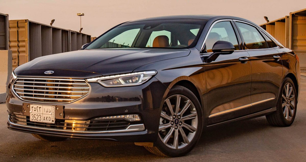 Ford Taurus 2022