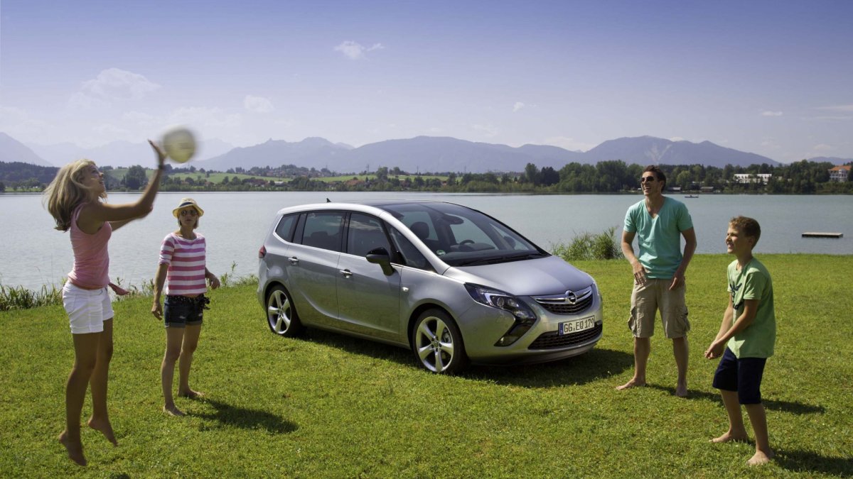 Opel Zafira Tourer (Family)