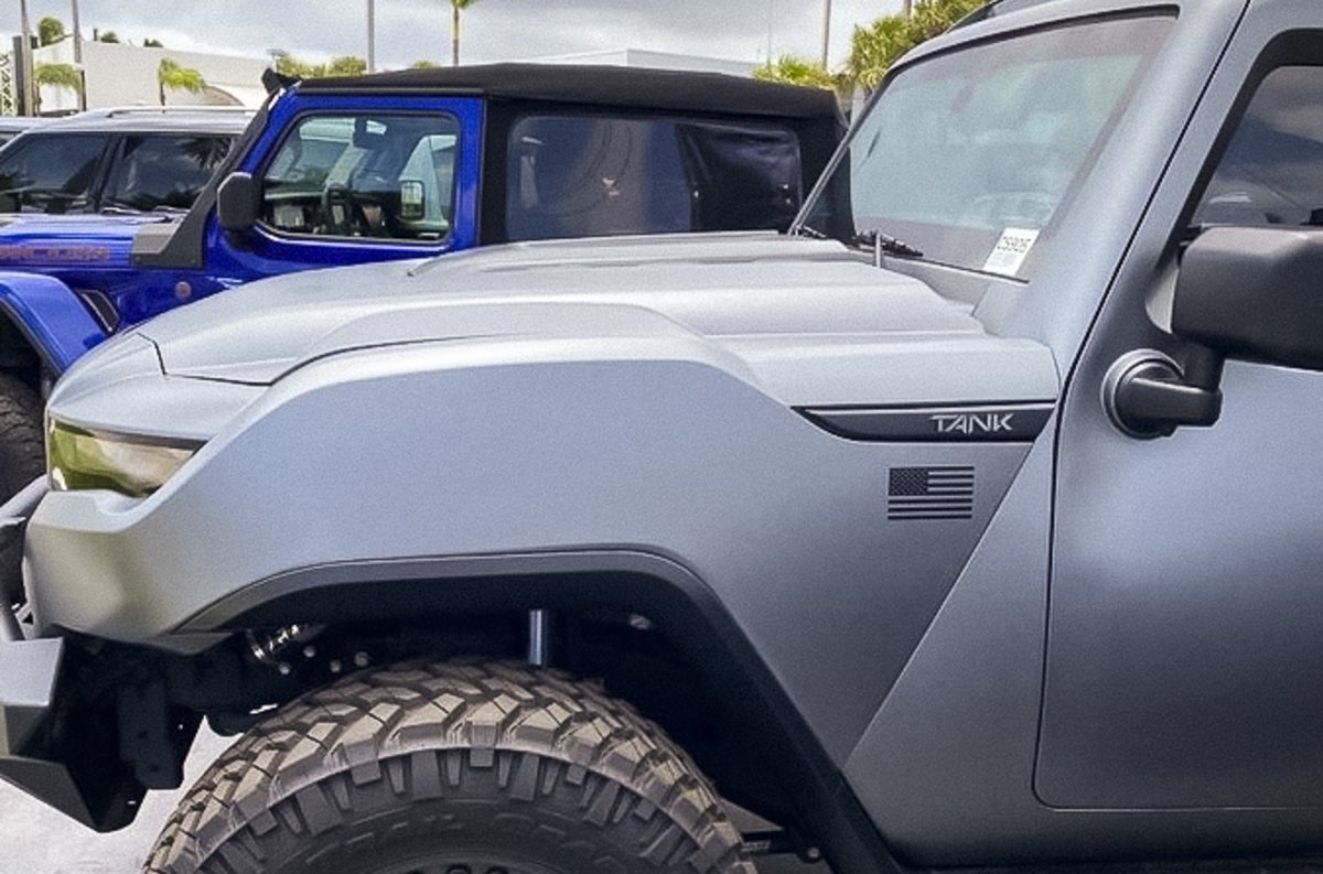 Rezvani Tank 2019
