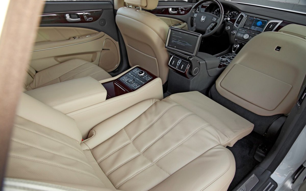 Hyundai Equus 2012 салон