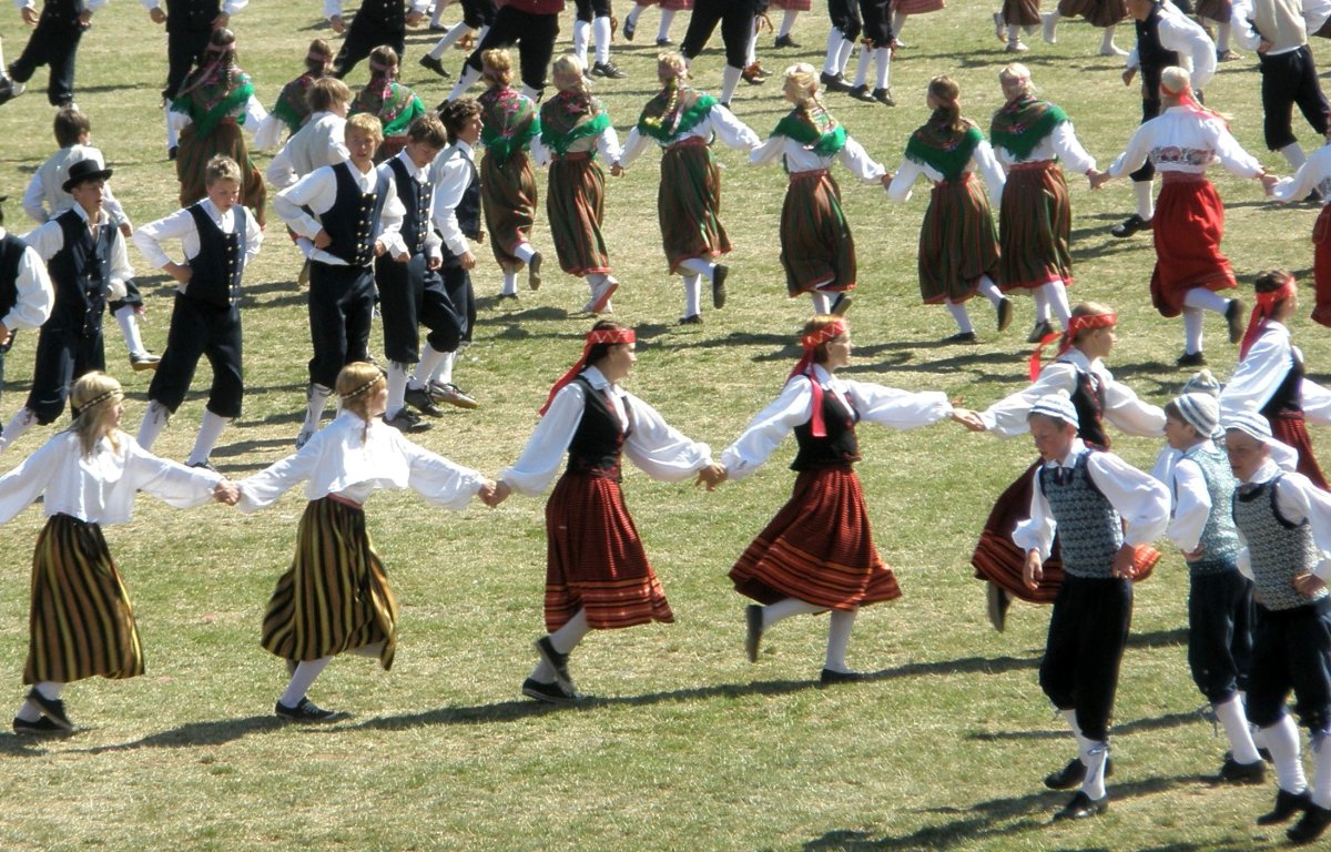 Литовский народный танец