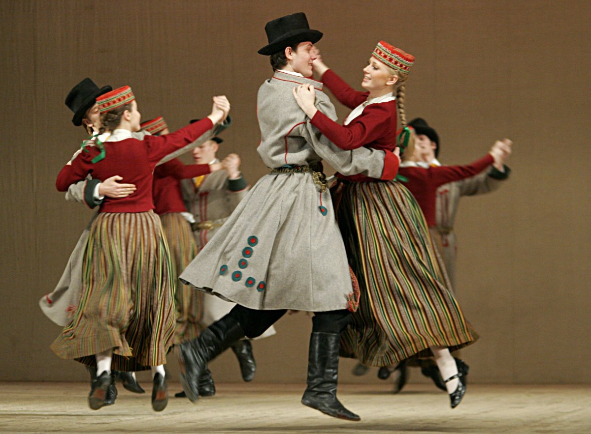 Народный танец Клумпакоис Литва