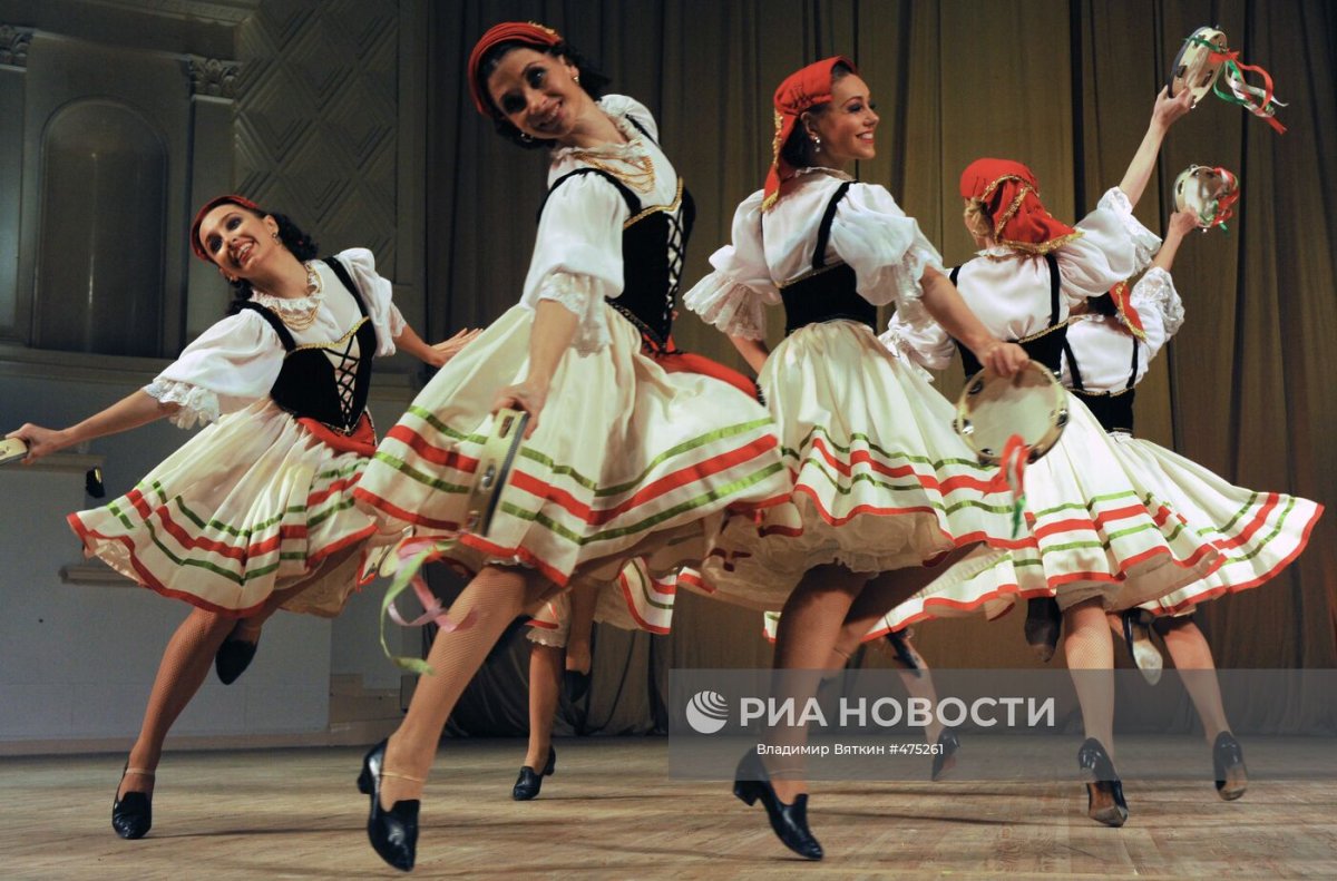 Национальный танец Италии Тарантелла