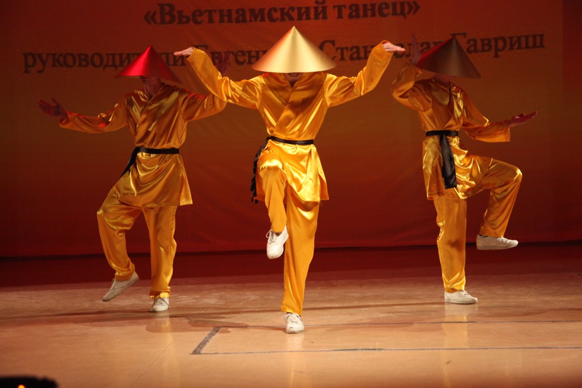 Вьетнам танцы