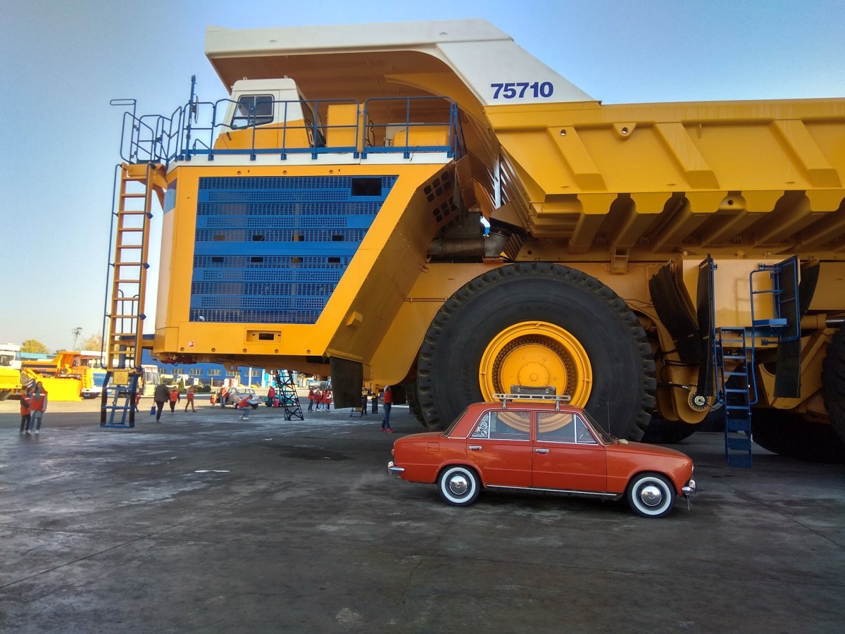 БЕЛАЗ 450 тонн
