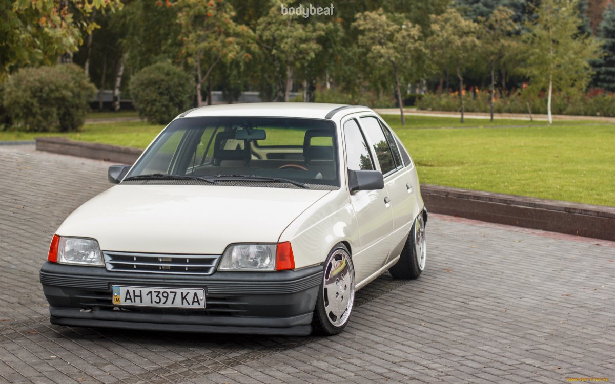 Опель кадет e stance