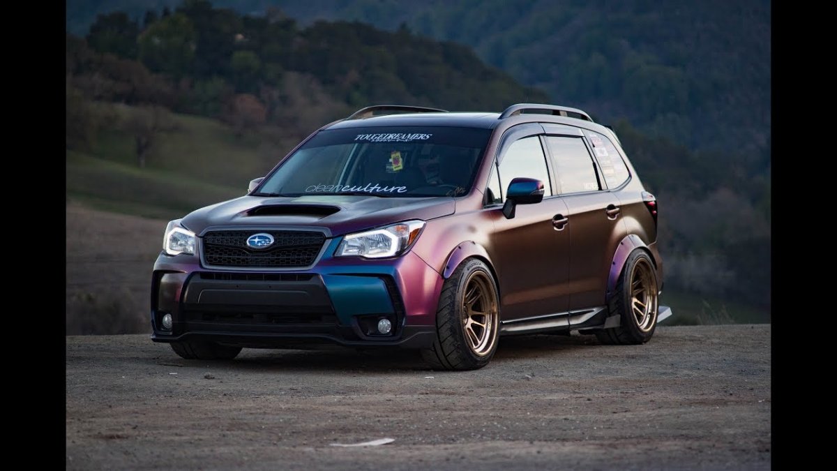 Субару Форестер 2014 STI