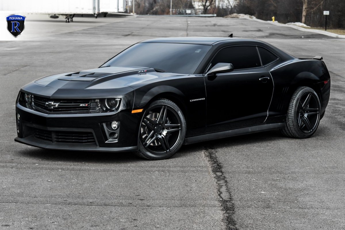 Chevrolet Camaro черный
