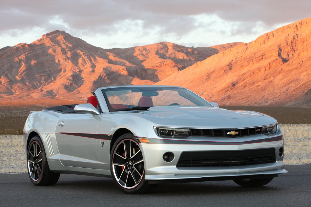 Chevrolet Камаро 2015