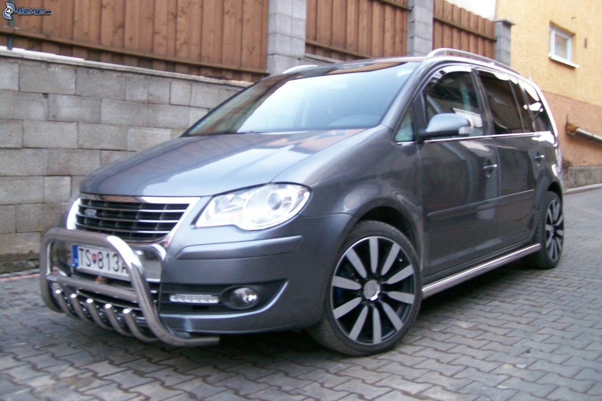 Volkswagen Touran 2005 обвес