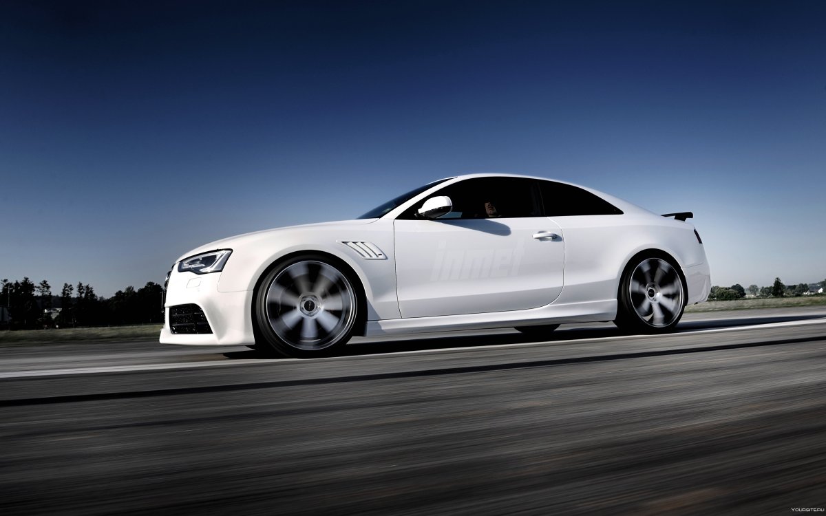 Audi rs5 Coupe White