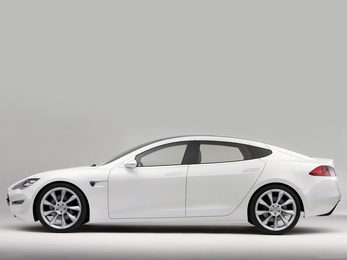 Tesla model 3 сбоку