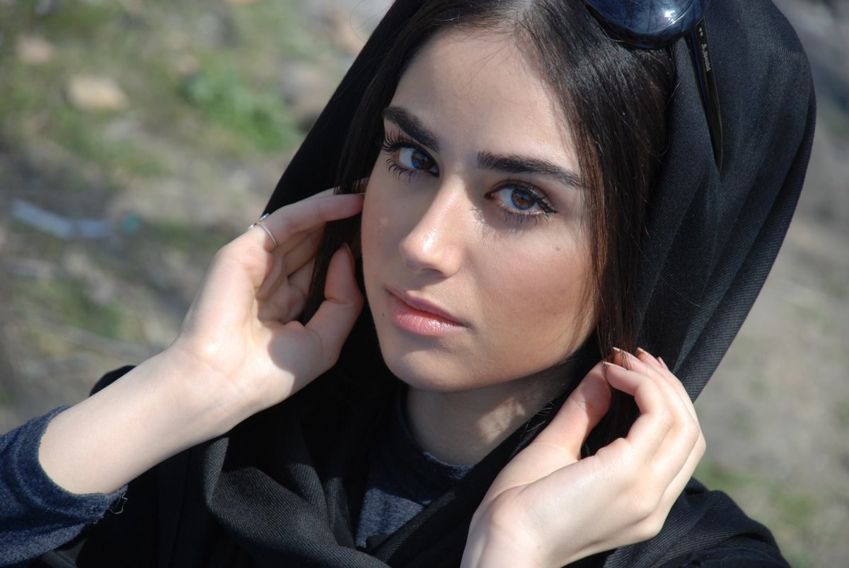 Хания Гхолами