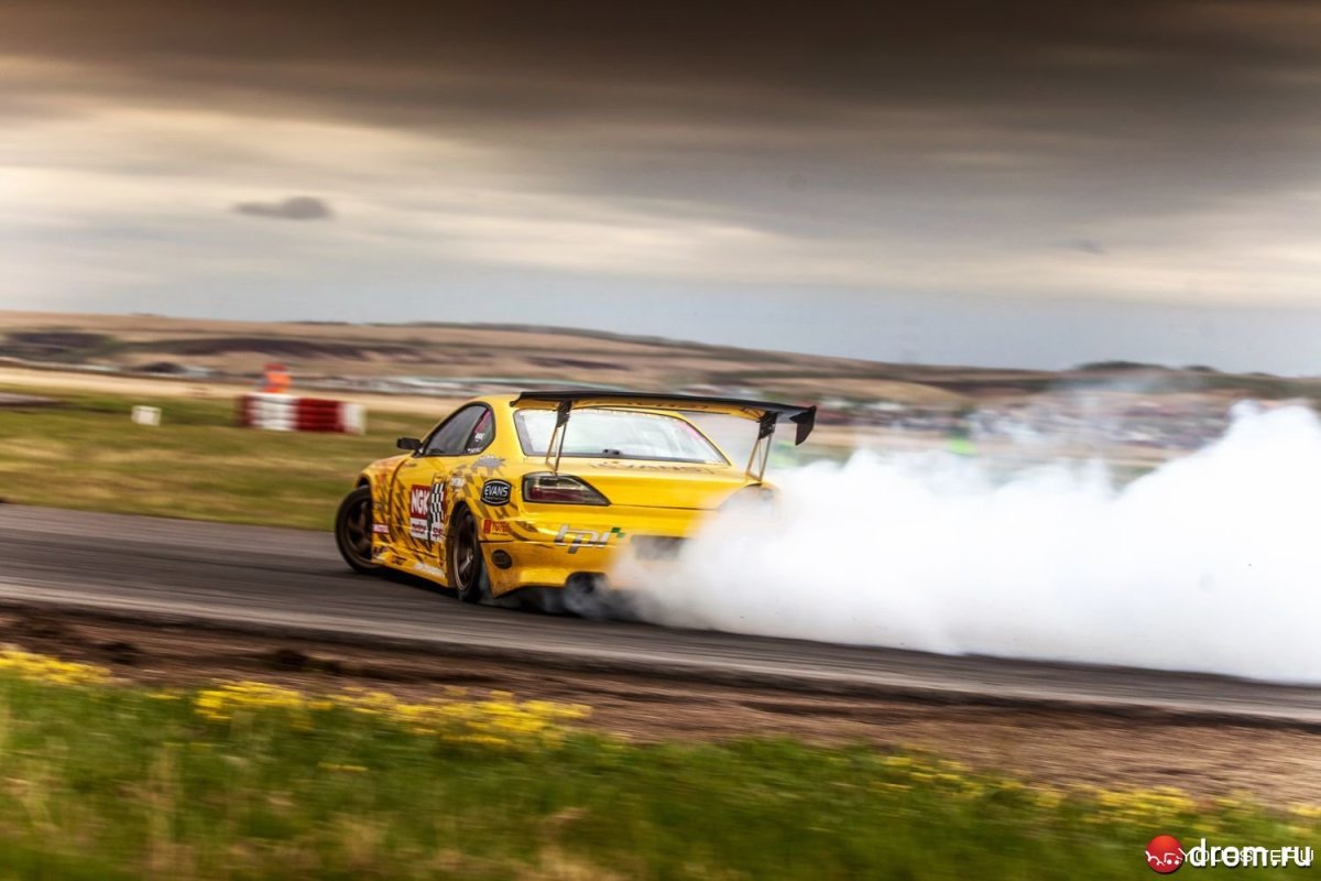 Дрифт Nissan Silvia 4к