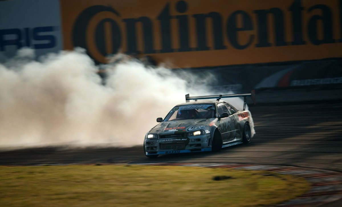 Nissan GTR r34 дрифт