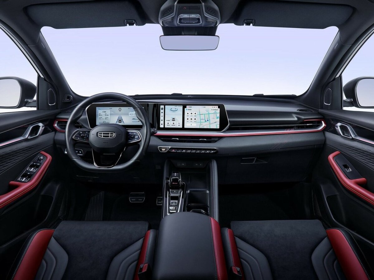 Geely Coolray 2023