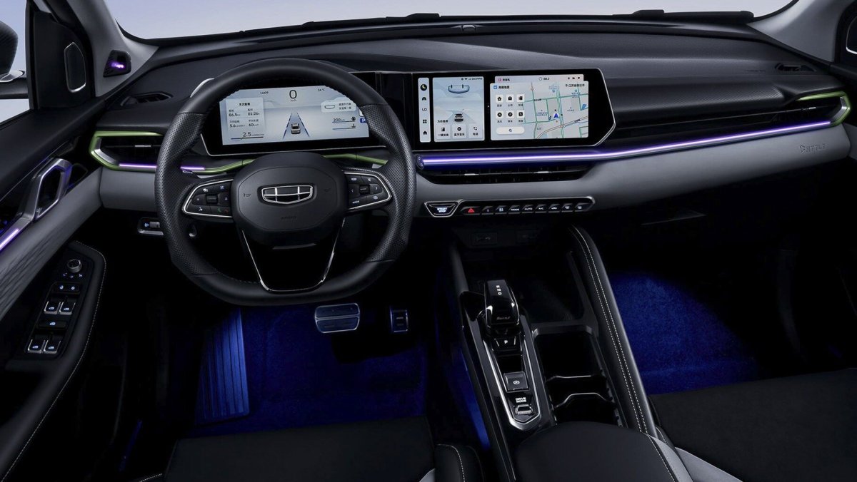 Geely Coolray 2022