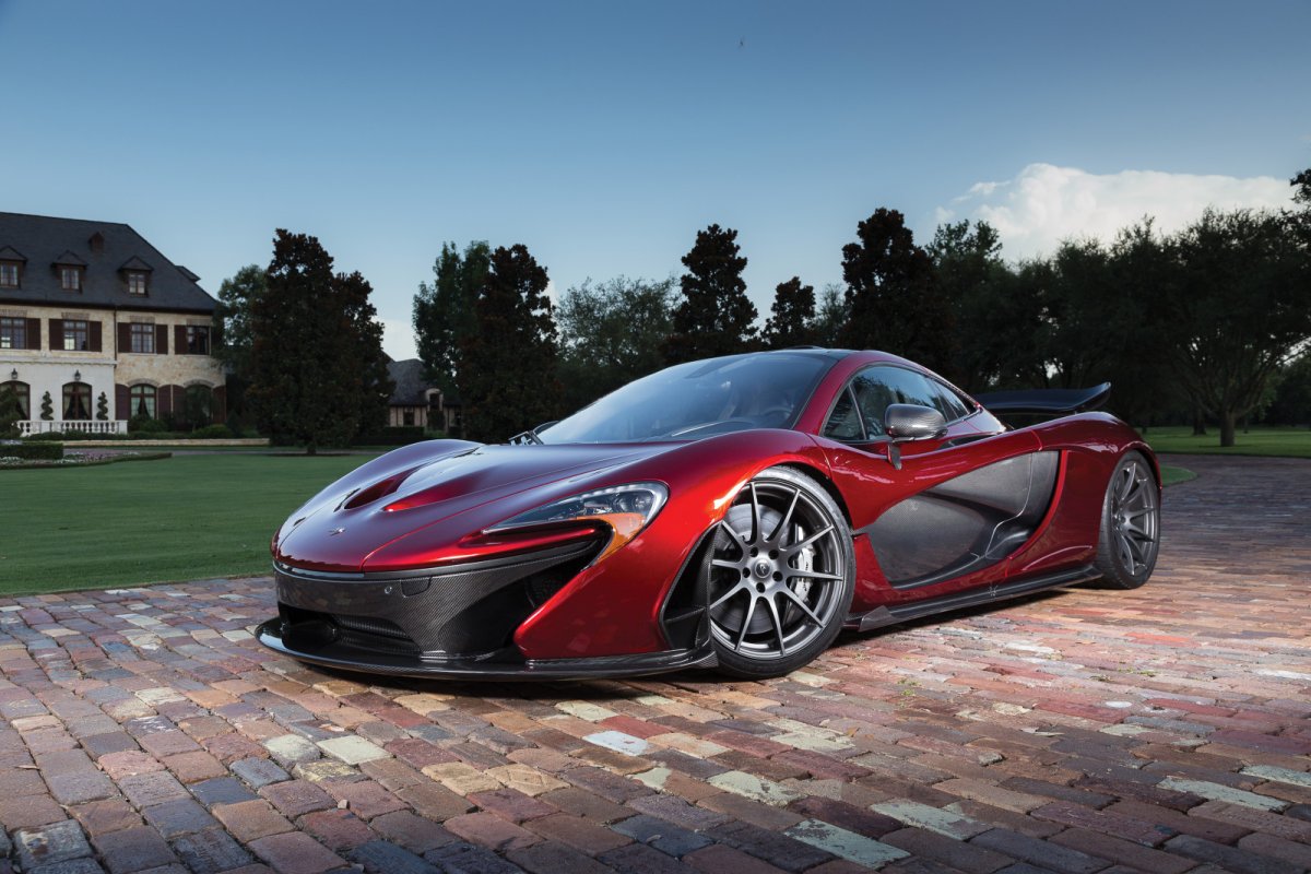 MCLAREN p1 красный
