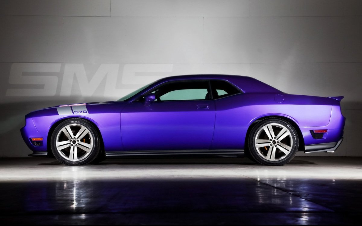 Dodge Challenger srt8 фиолетовый