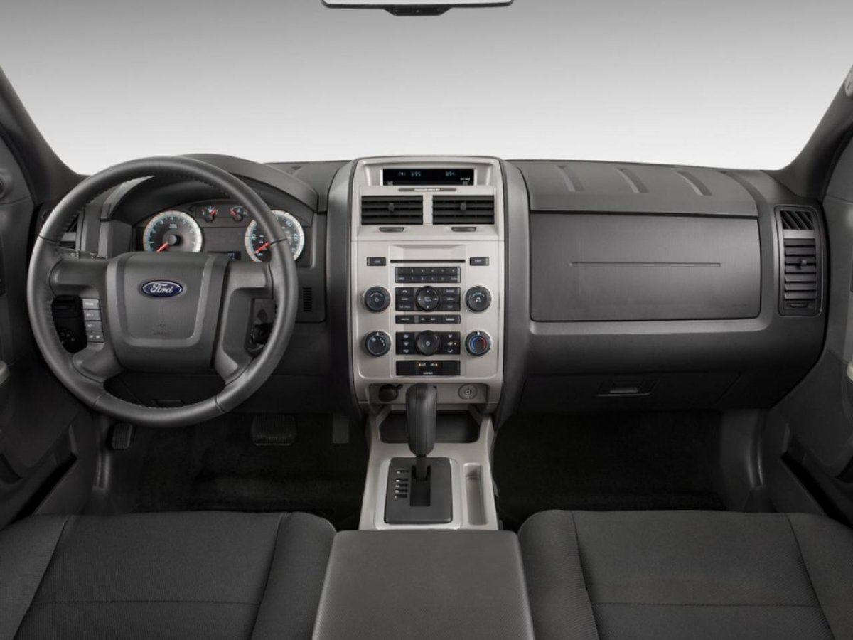 Ford Escape 2008 салон