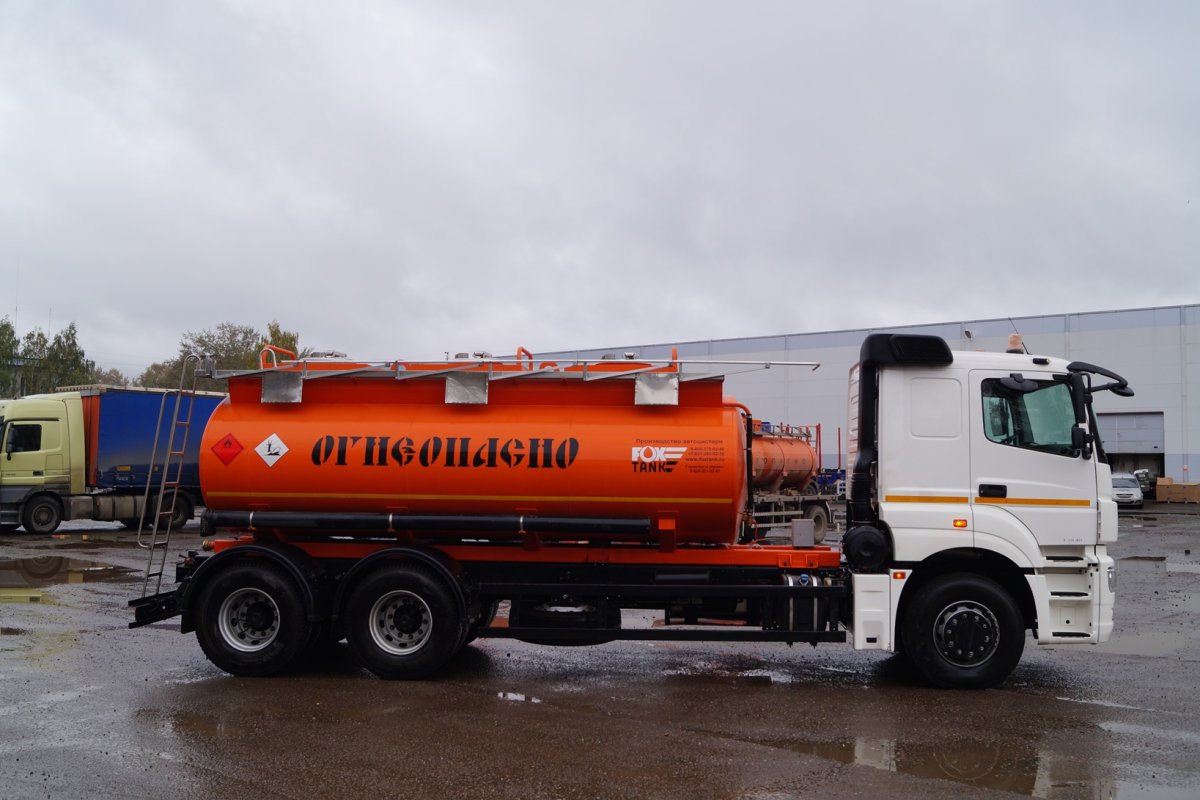 КАМАЗ 65207 бензовоз