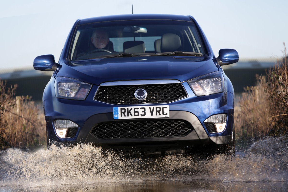 SSANGYONG Korando Sports 2013