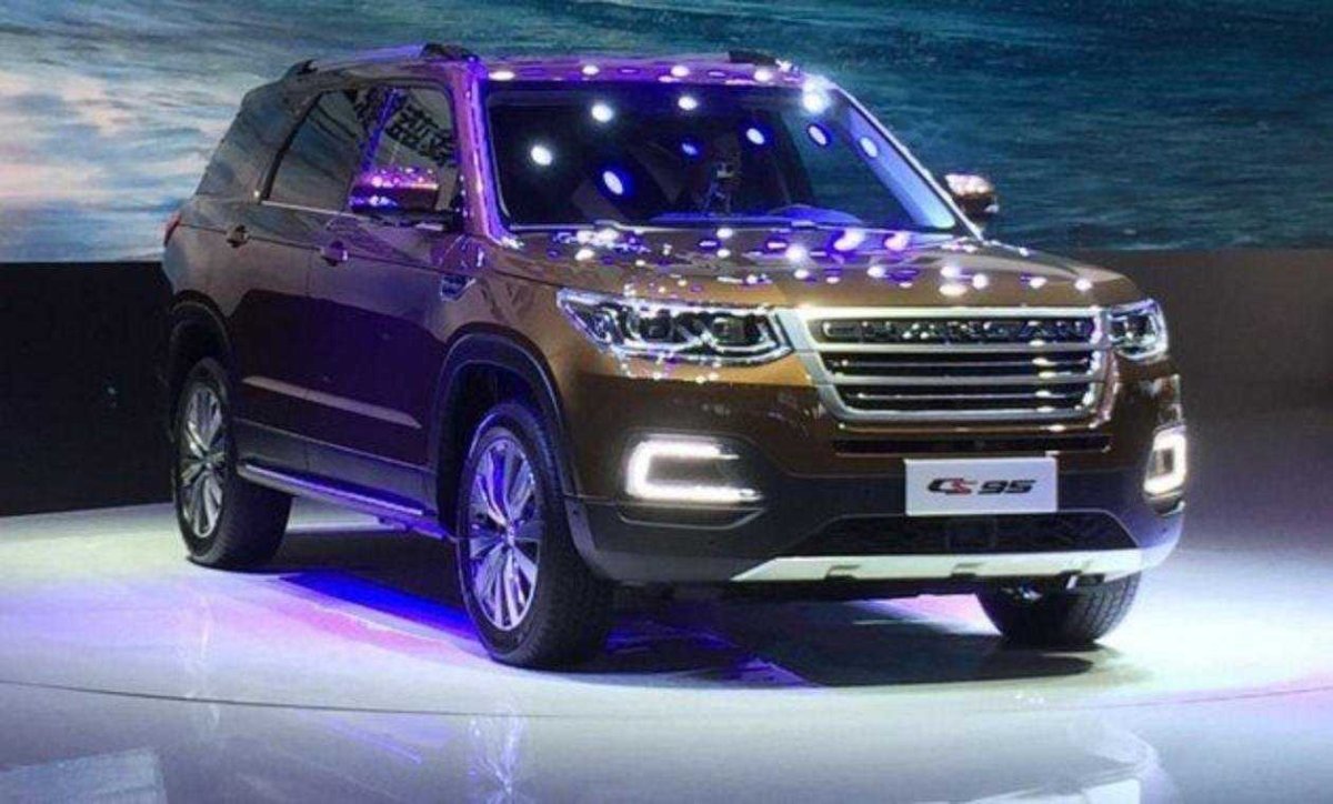 Китайский автомобиль Чанган cs95
