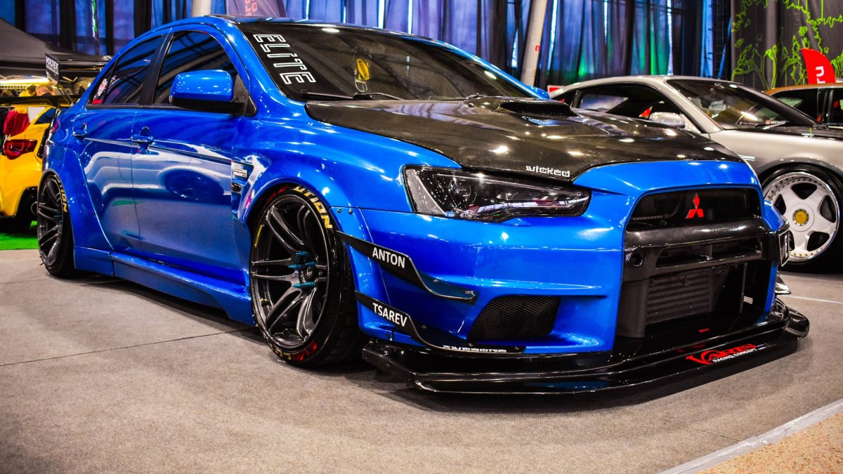 Mitsubishi Lancer Evolution Rocket Bunny
