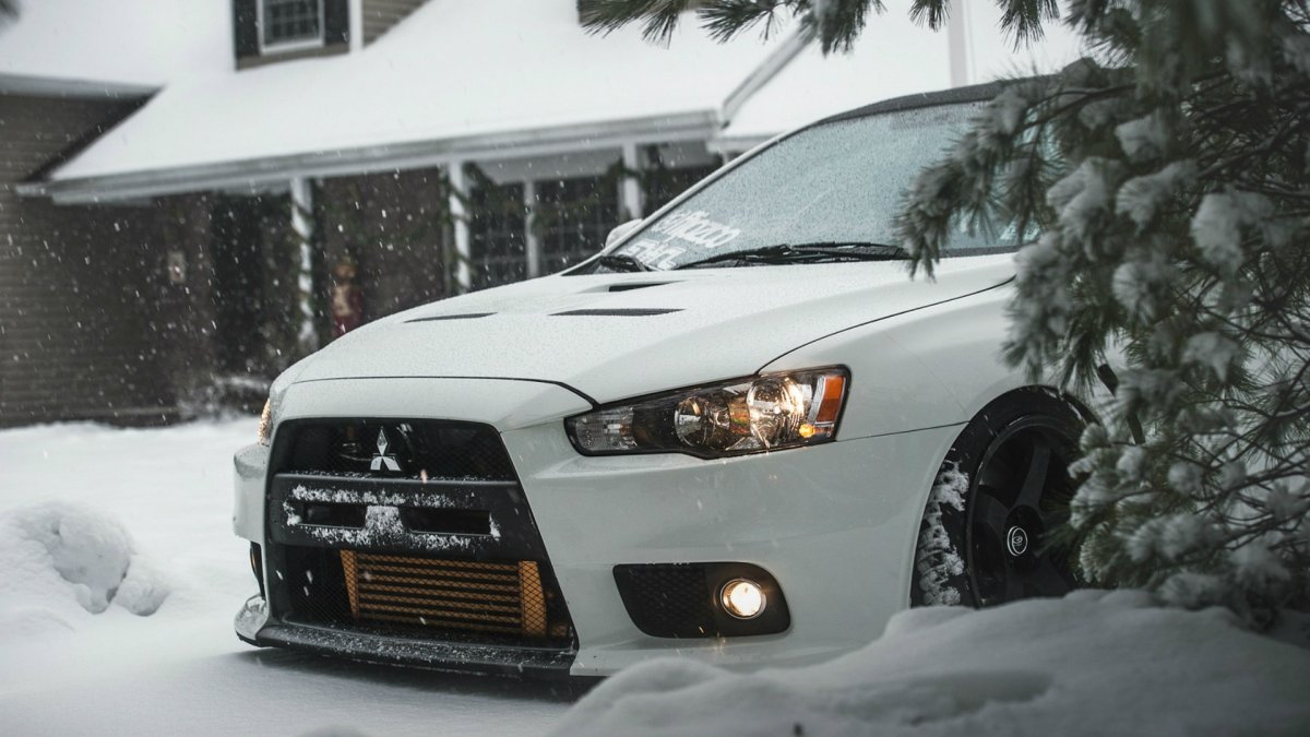 Mitsubishi Lancer Evolution 10 зима