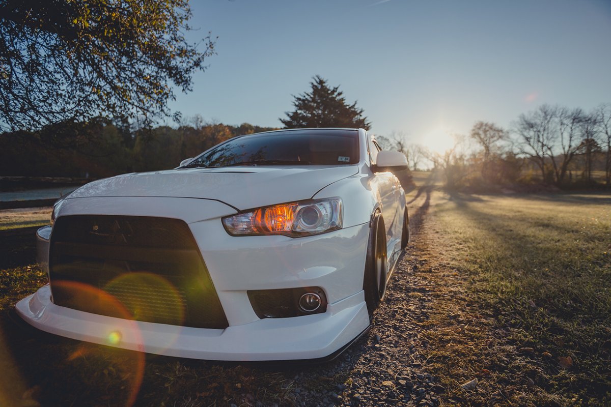 Митсубиси Лансер 10 Street Racer White