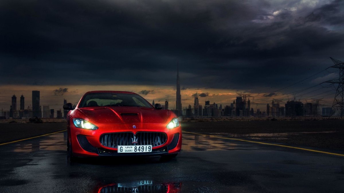 Maserati GRANTURISMO красный